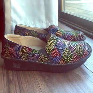 ALEGRIA by PG Lite Clogs Multi-Color Women 36/6.5
